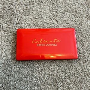 CALIENTE ARTIST COTURE EYESHADOW PALETTE